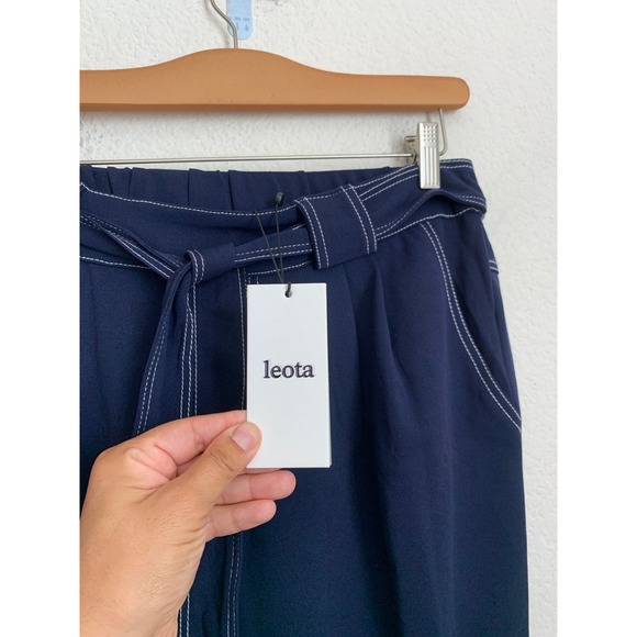 Leota Aubrey Pants Navy Blue Wide Leg Cropped Tie Waist Belted M NWT‎ - Picture 3 of 9